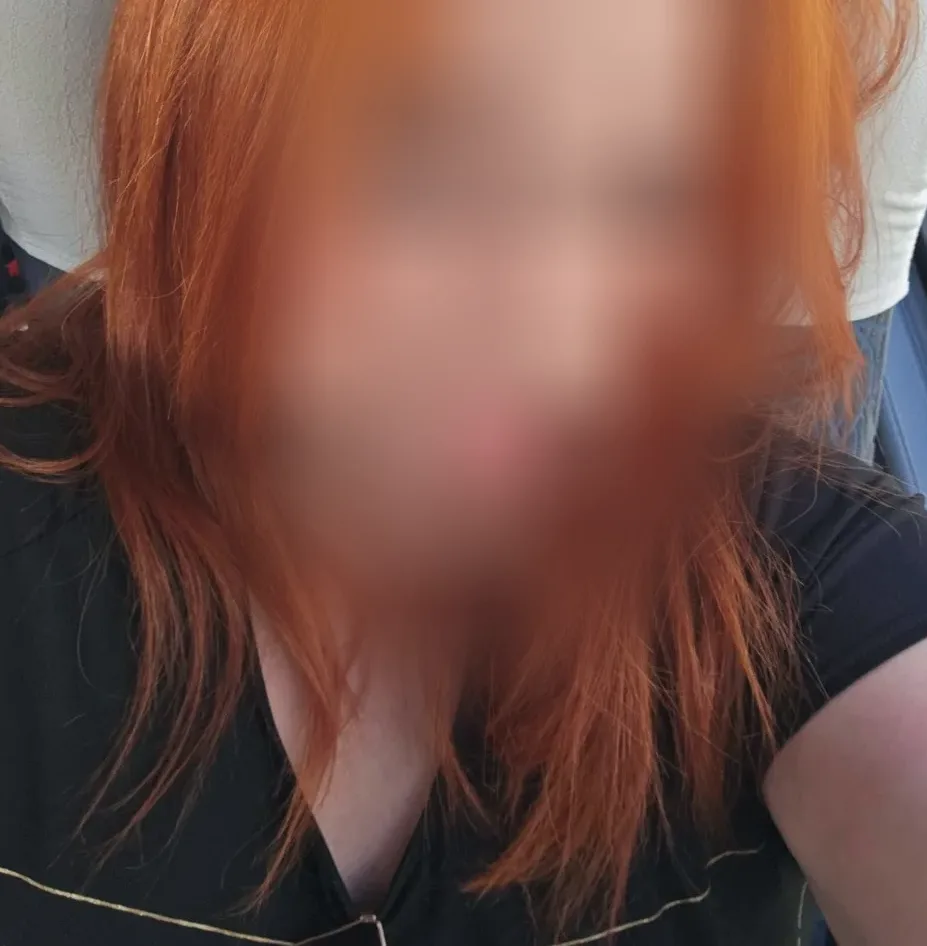 Catriona, 25