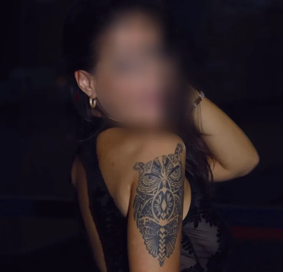 Isobel, 30