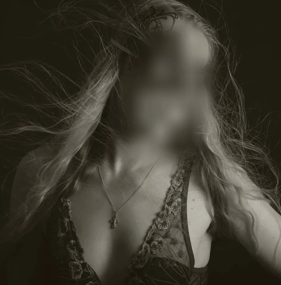 Karolina, 34
