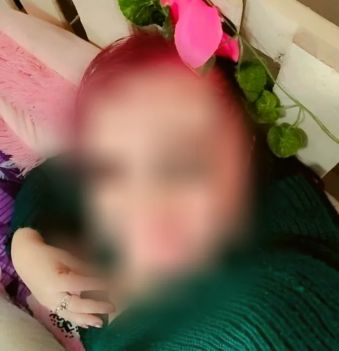 Mhairi, 36