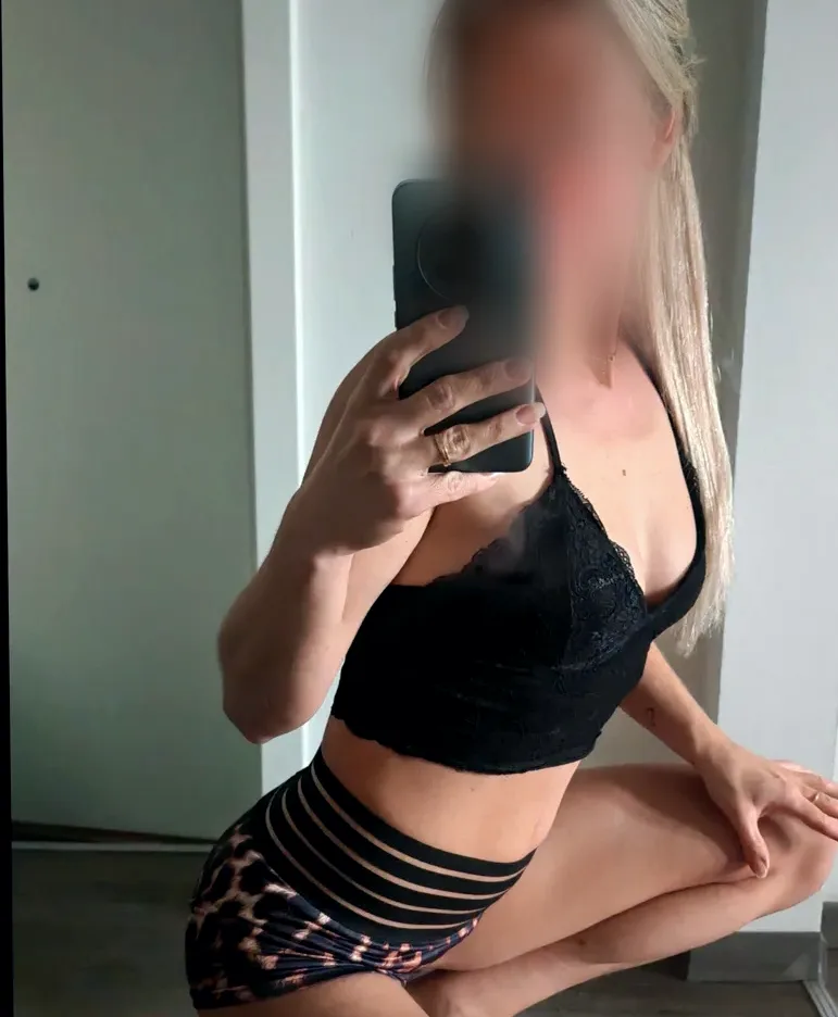 Millie, 38