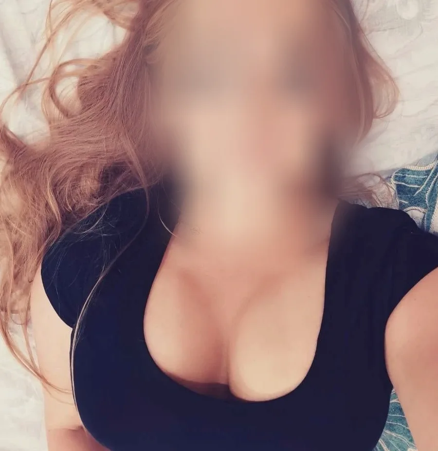 Natalie, 32