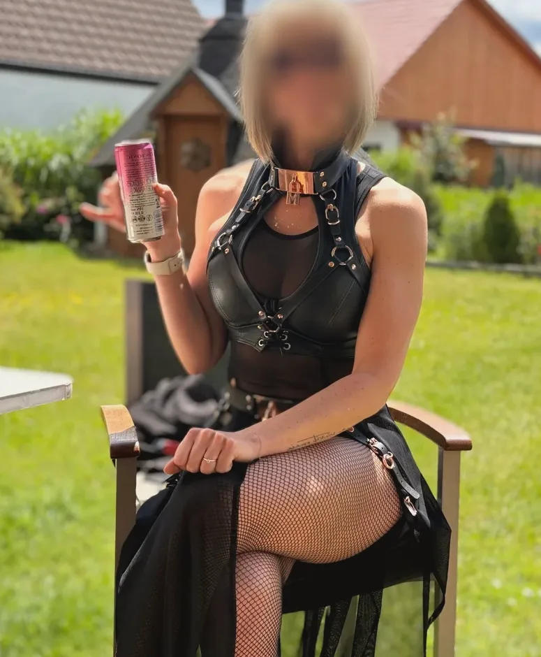 Stacey, 29