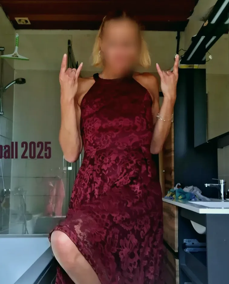 Zara, 39